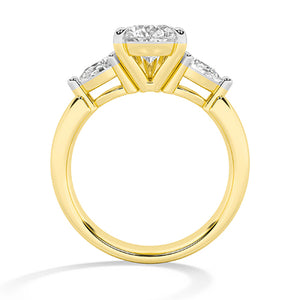Pear LG Diamond Ring in Yellow Gold - BH Diamond Center Antwerp