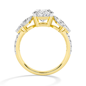 Oval Lab-Grown Diamond Ring 18K Gold - Yellow Gold Front