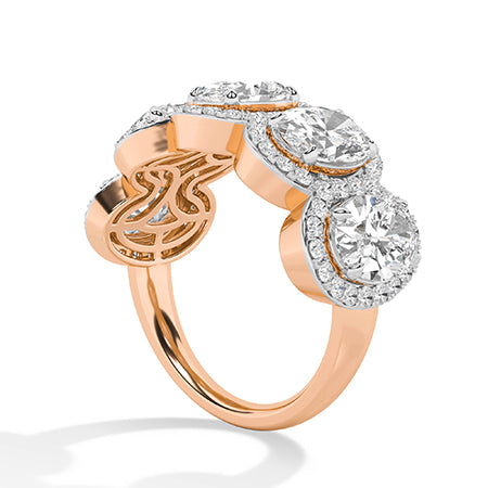 Oval LG Diamond Ring in White Gold - BH Diamond Center Antwerp