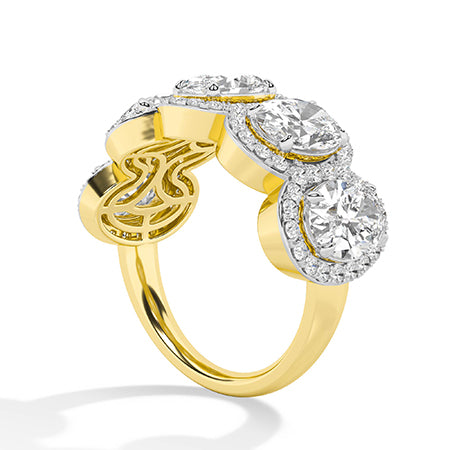 Oval LG Diamond Ring in White Gold - BH Diamond Center Antwerp