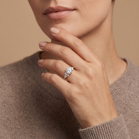 Round LG Diamond Ring
