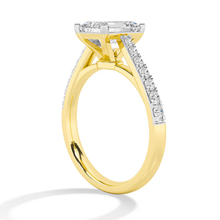 Emerald LG Diamond Ring in Yellow Gold - BH Diamond Center Antwerp