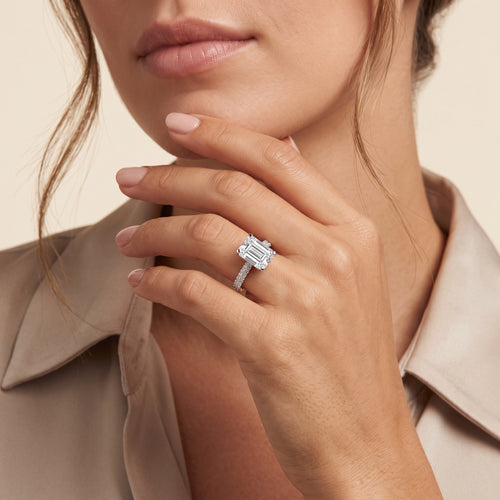 Emerald LG Diamond Ring