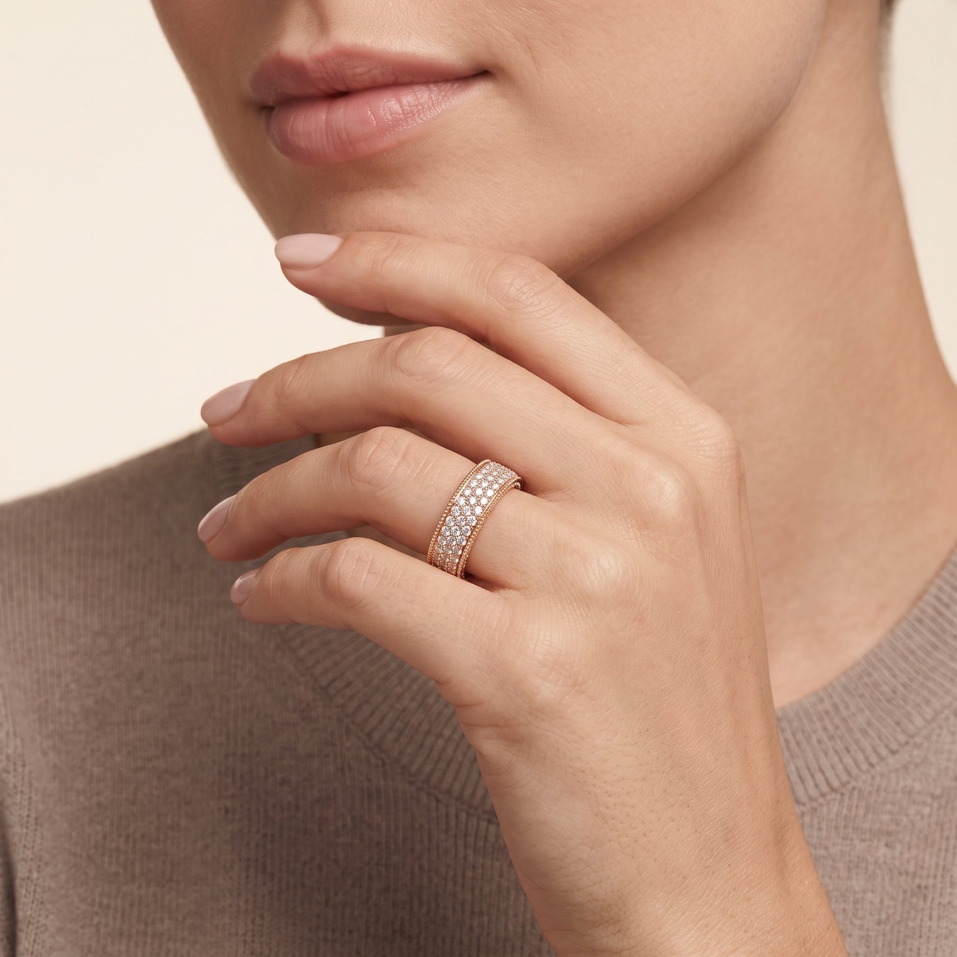 Round LG Diamond Ring