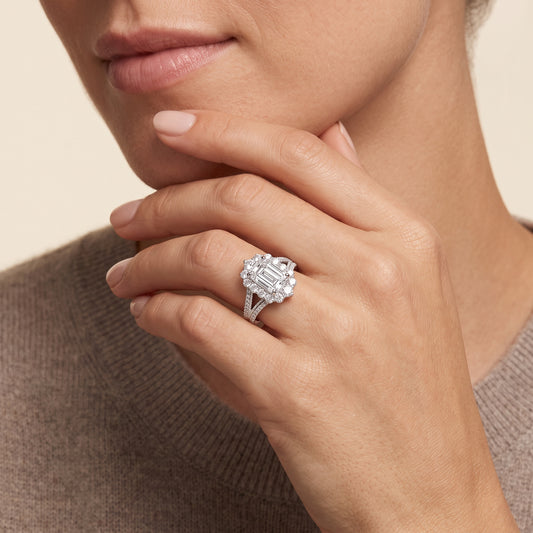 Emerald LG Diamond Ring