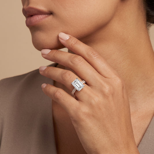 Emerald LG Diamond Ring