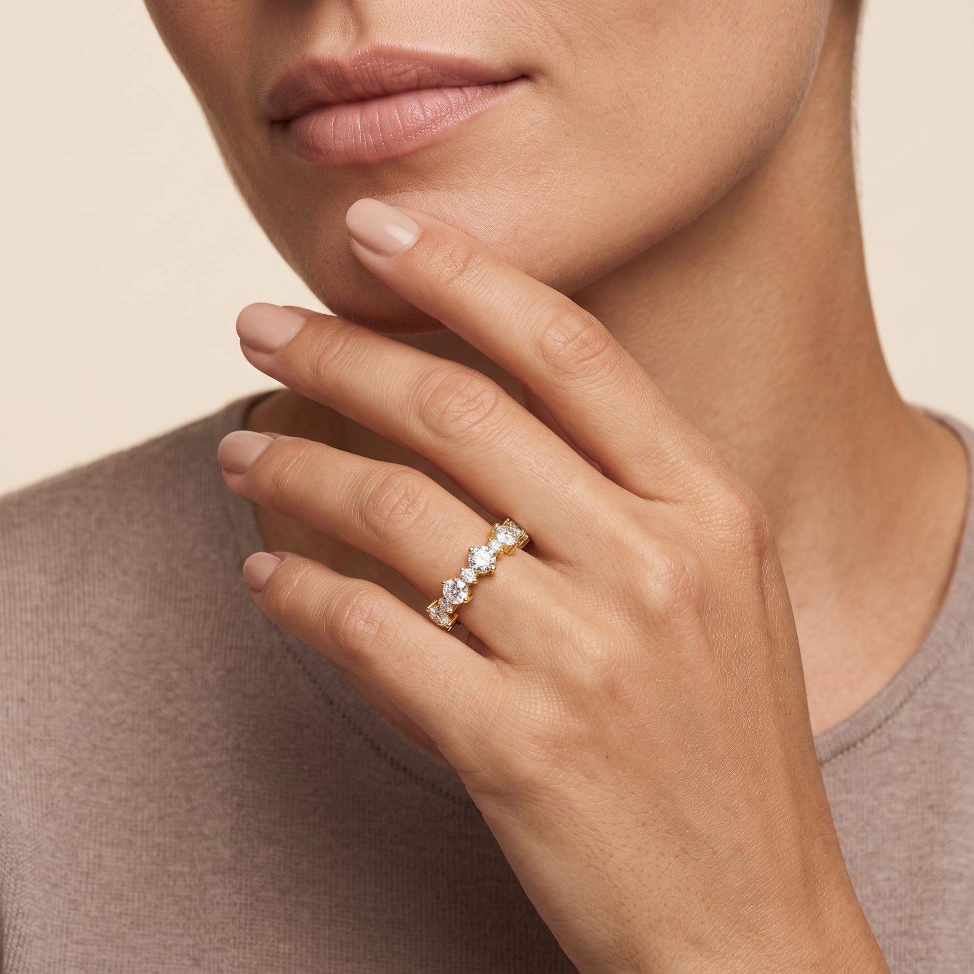 Round LG Diamond Ring