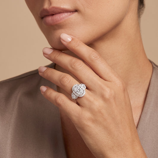 Oval LG Diamond Ring